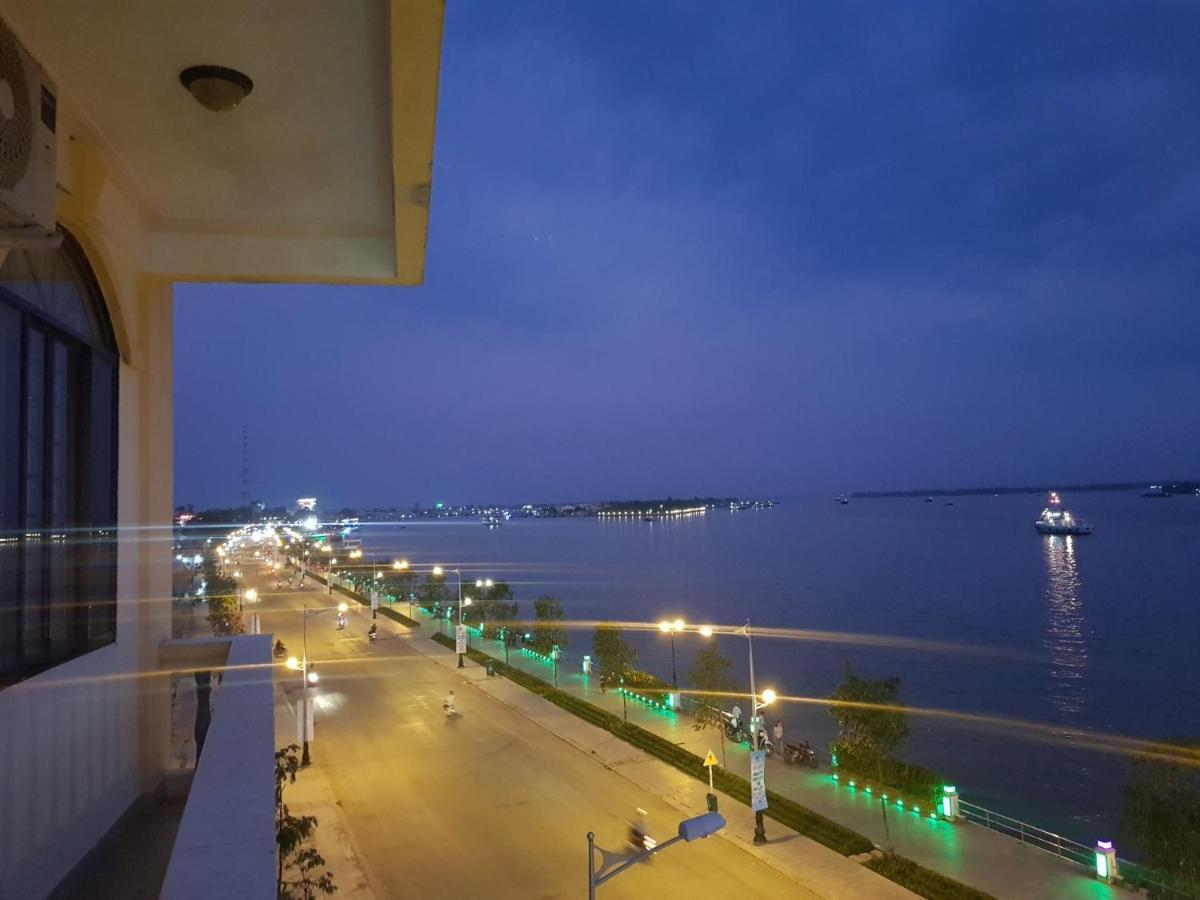Rang Dong Hotel Mỹ Tho Exterior foto