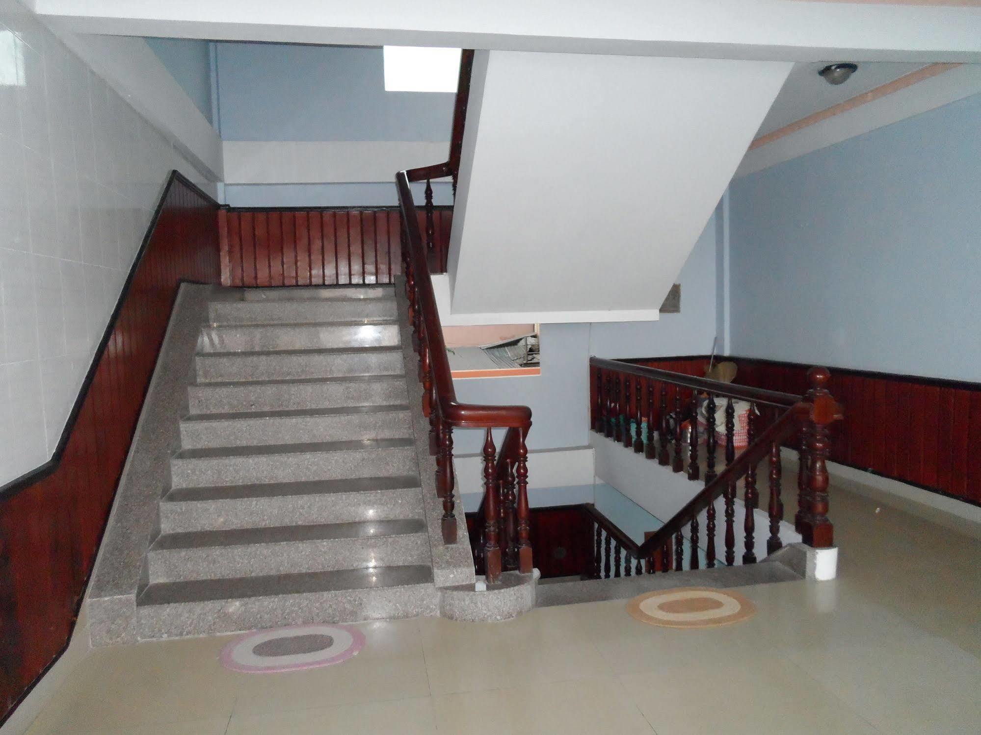 Rang Dong Hotel Mỹ Tho Exterior foto
